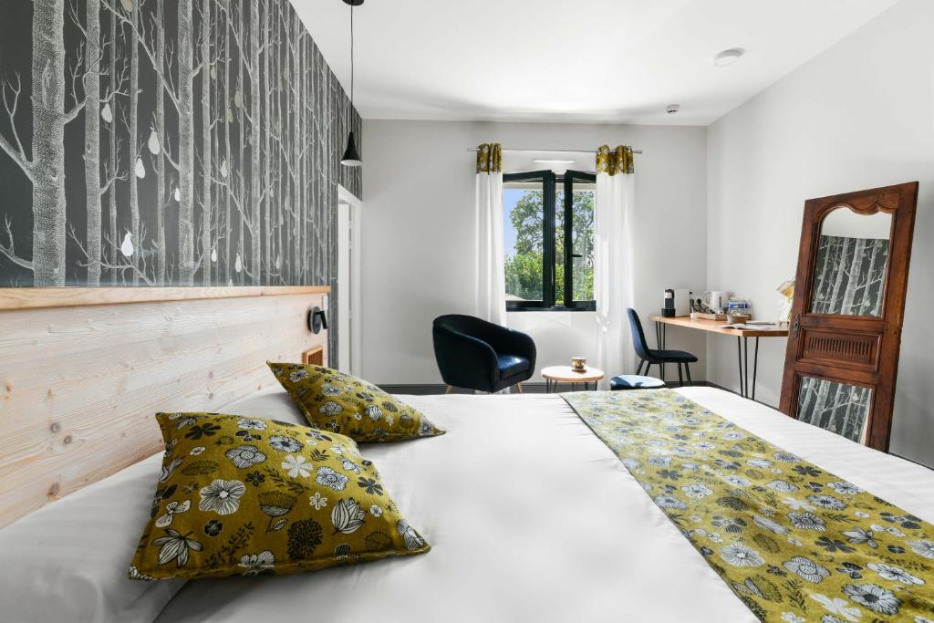 Logis Hotels Gnaç É Pause - Points About Your Stay