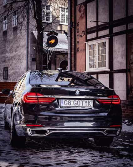 Luxury Limousines – Transfer to the Airport - Experience Highlights