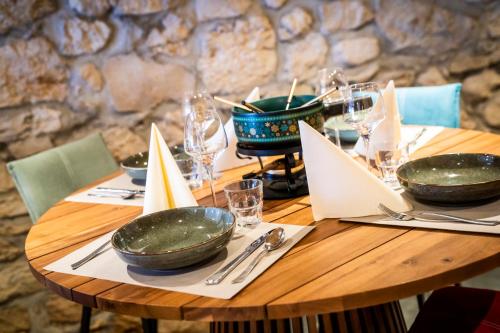 Mont-Saint-Jean Estate - Points About Your Stay