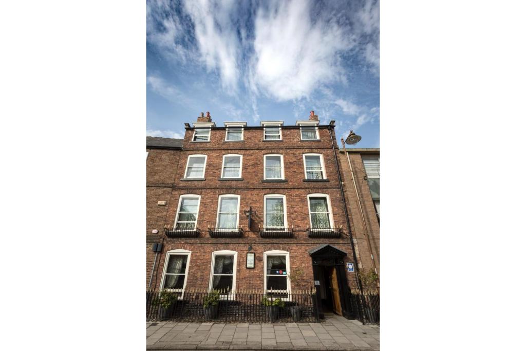 OYO The Townhouse Review