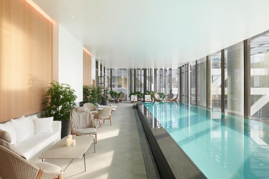 Pan Pacific London Review