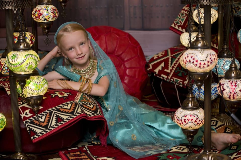 Prague: Oriental Dress Photoshooting - Good To Know