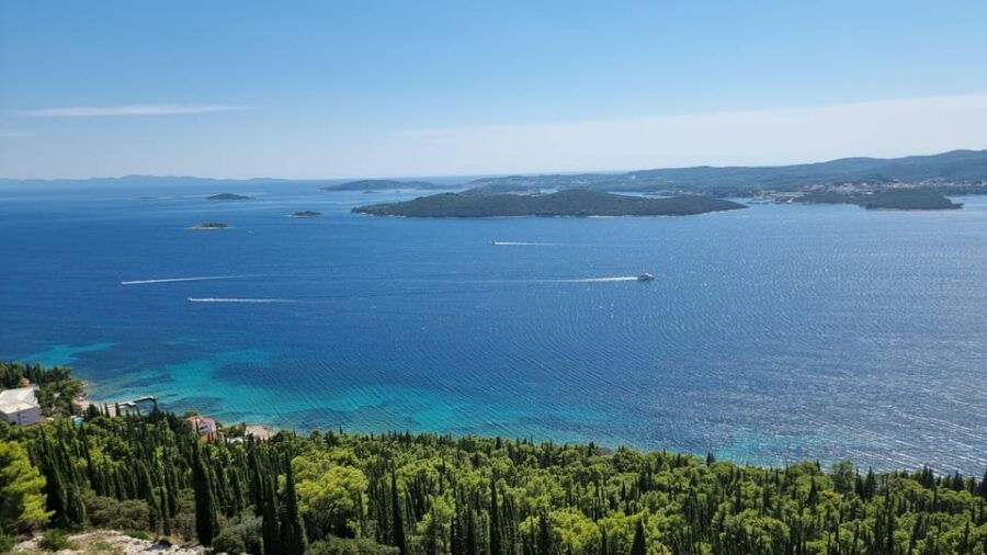 Private Tour to the Best Wineries on PelješAc