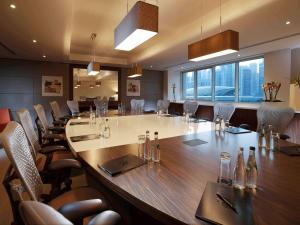Pullman Dubai Jumeirah Lakes Towers - Good To Know