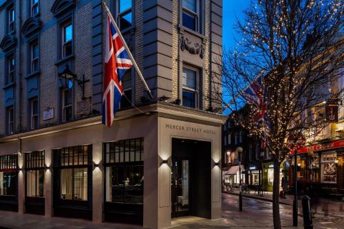 Radisson Blu Hotel, London Mercer Street - Good To Know