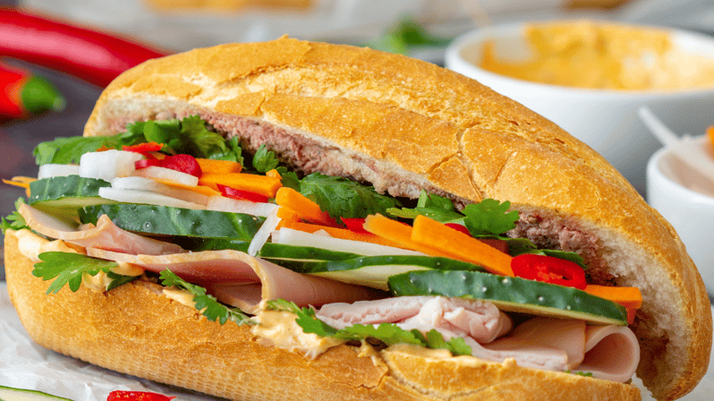 Saigon: Motorbike Street Food Tour