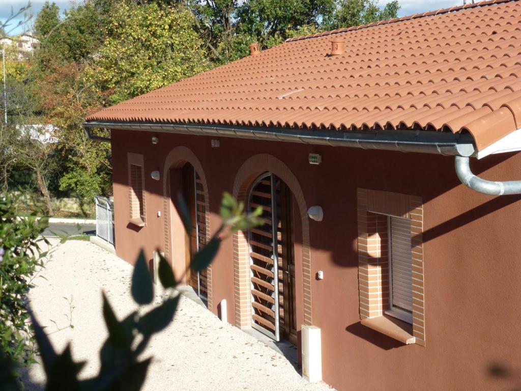 Saint Clair Residence - Property Overview