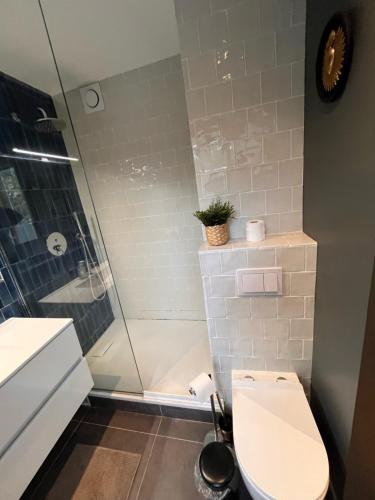 Saint Jacques Versailles - Points About Your Stay