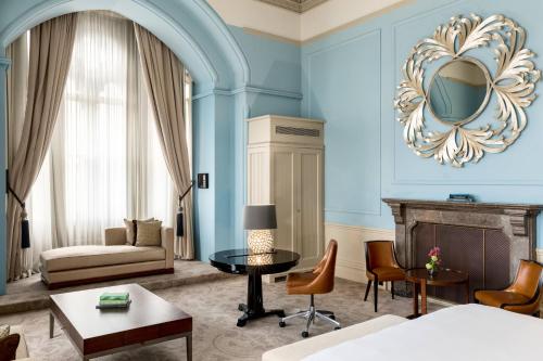 St. Pancras Renaissance Hotel London - Good To Know