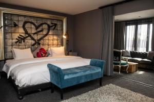 The Exhibitionist Hotel - Good To Know