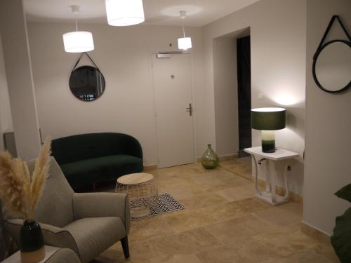 The Four-Leaf Clover - Points About Your Stay