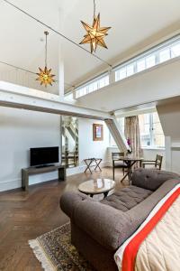 The LaLit London - Good To Know