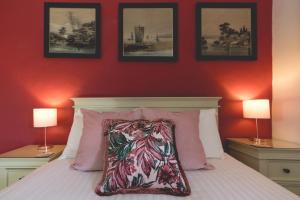 The Old Vicarage Hotel & Restaurant - Good To Know
