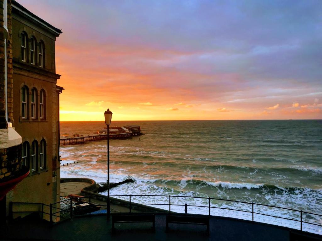 The Red Lion Hotel Review