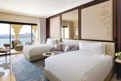 The Ritz-Carlton Abu Dhabi, Grand Canal - Good To Know