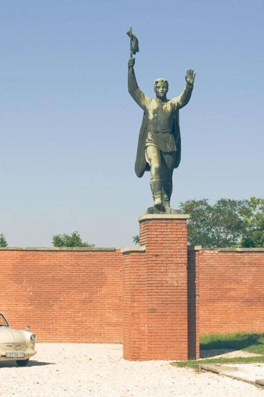 Trabant Transfer to Memento Park With Guided Tour - Overview of the Tour
