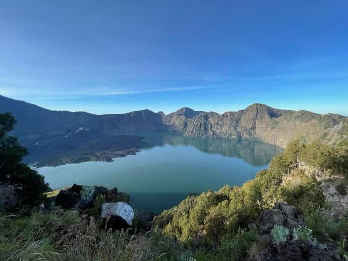 2D1N RINJANI SENARU CRATER RIM TREK