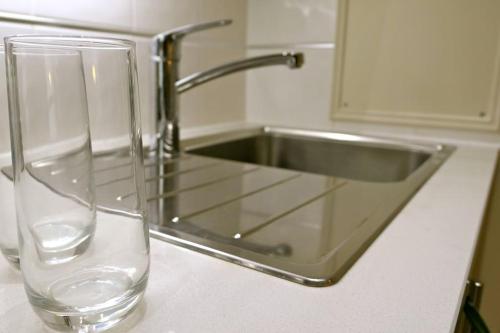 37chats Studio - Property Overview