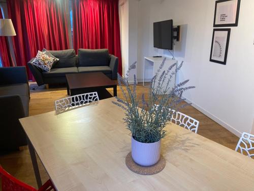 62-66 Farringdon Apartments by Condokeeper - Property Overview