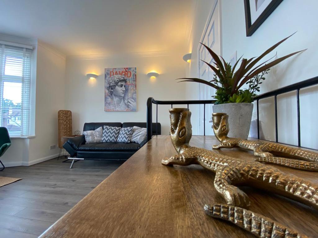 79 Chats - Property Overview