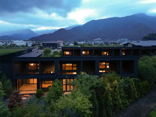 7c Villa and Winery - Location and Distance