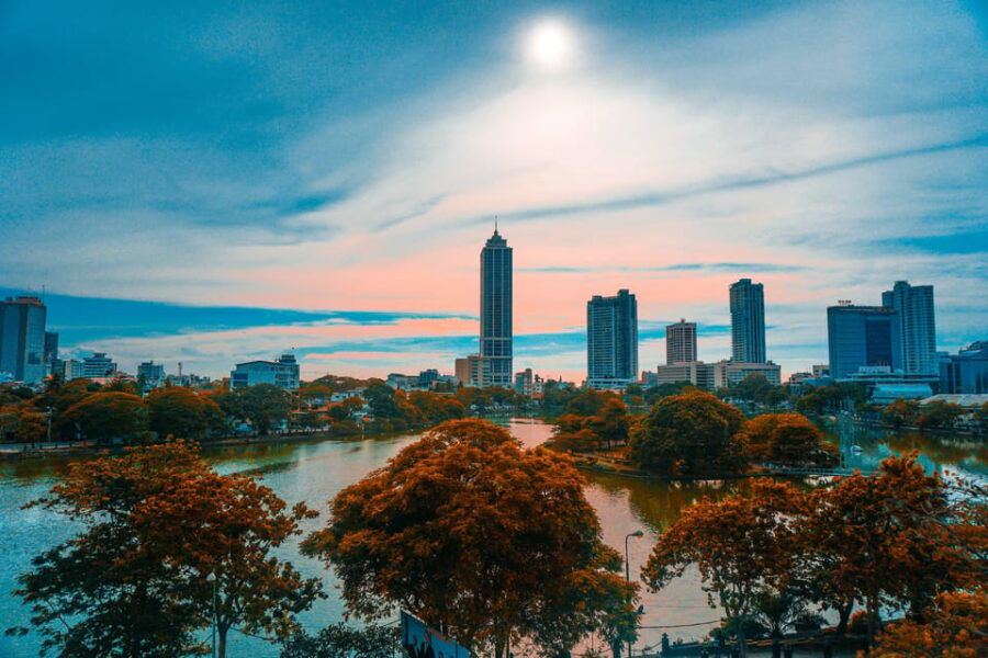 8 Days Sri Lanka Private Round Tours With H/B Accommodations