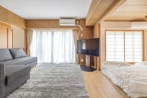 A Marvelous Blend of Tradition and Modernity, Independent 1st-floor Suite, Accommodates Up to 10 Guests! - Accommodation Features