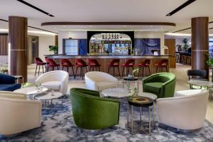 AC Hotel by Marriott Saint-Julien-en-Genevois - Hotel Features and Amenities