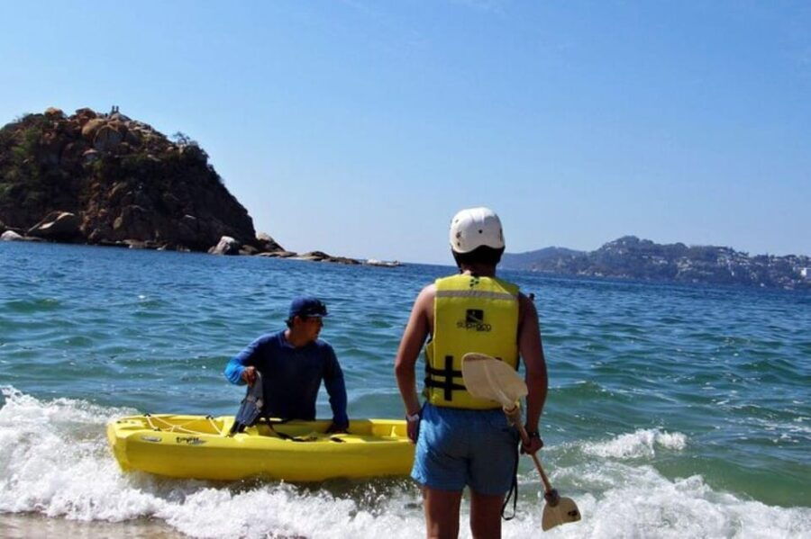 Acapulco: Kayak to El Morro Islet - Tour Overview and Pricing