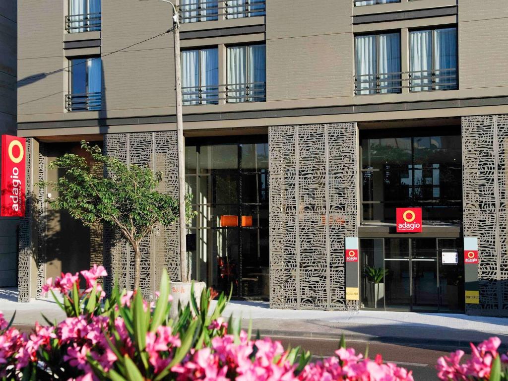 Adagio Bordeaux Centre Gambetta Aparthotel - Location and Accessibility