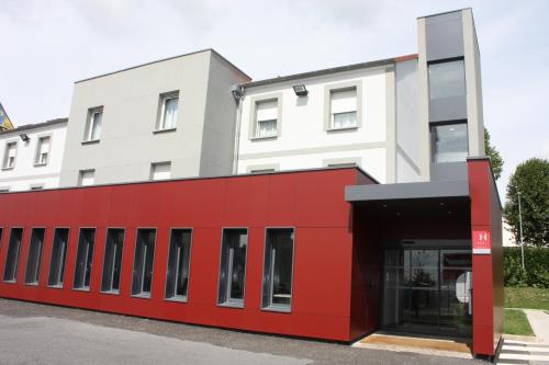 Akena City Saint Witz - Amenities and Services