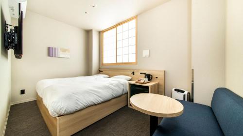 ALPHABED INN Fukuoka Ohori Park - Location and Proximity