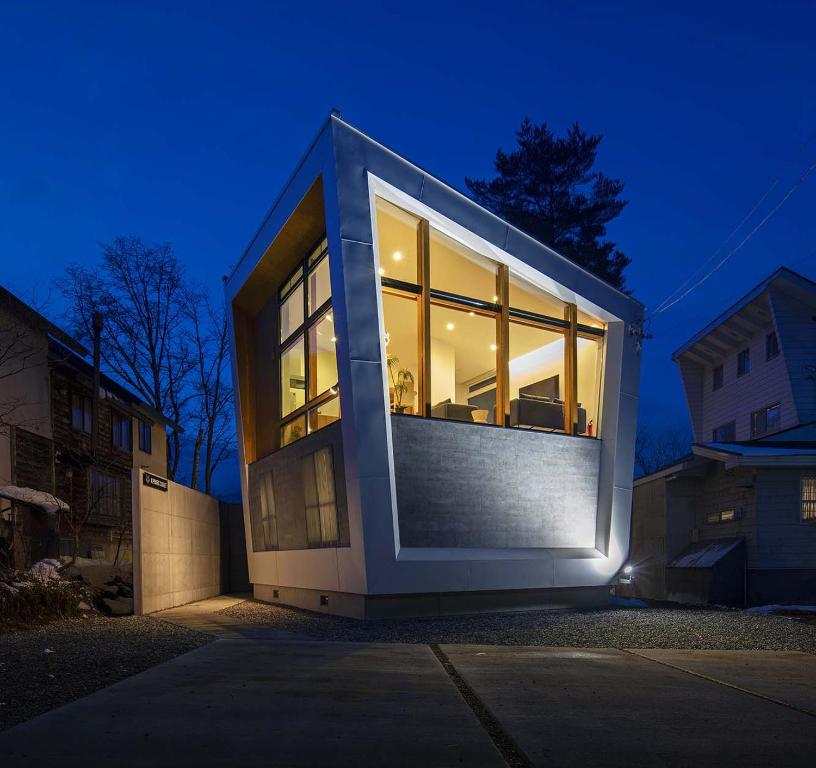 Alpinarc Chalet by Hakuba White Fox Company Review