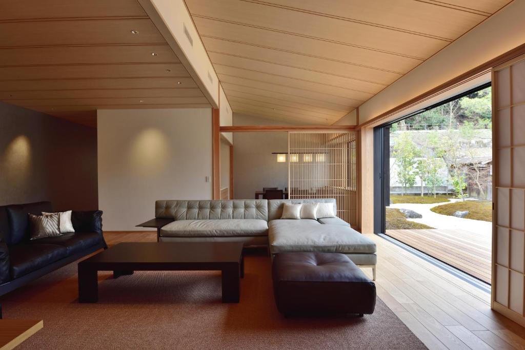 Aoi Suites at Nanzenji Modern & Traditional Japanese Style Review