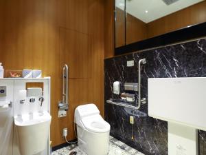 APA Hotel Shizuoka Station North - Hotel Overview and Location