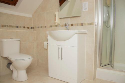 Ascot Grange Hotel - Voujon Resturant - Hotel Location and Accessibility