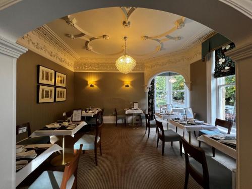 Ascot House - Hotel Overview