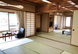 Atami Kinjokan - Overview and Location