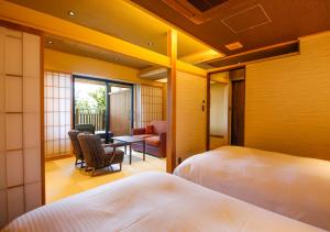Awaji Hamarikyu Takumi - Property Overview and Location