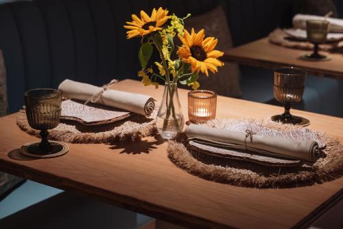 Ayanna Miyako Island - Good To Know