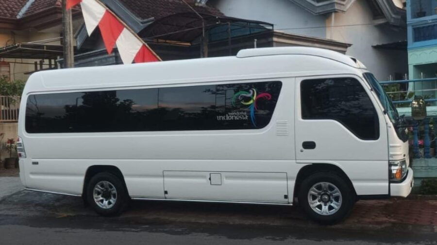 BALI – 12 Seat Van Charter Fullday 10 Hour