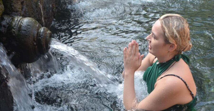 Bali: Purification at Tirta Empul Temple