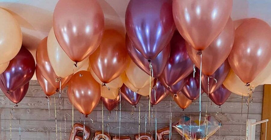 Bali: ROOM DECORATION FOR BIRTHDAY OR ANNIVERSARY OCCASION