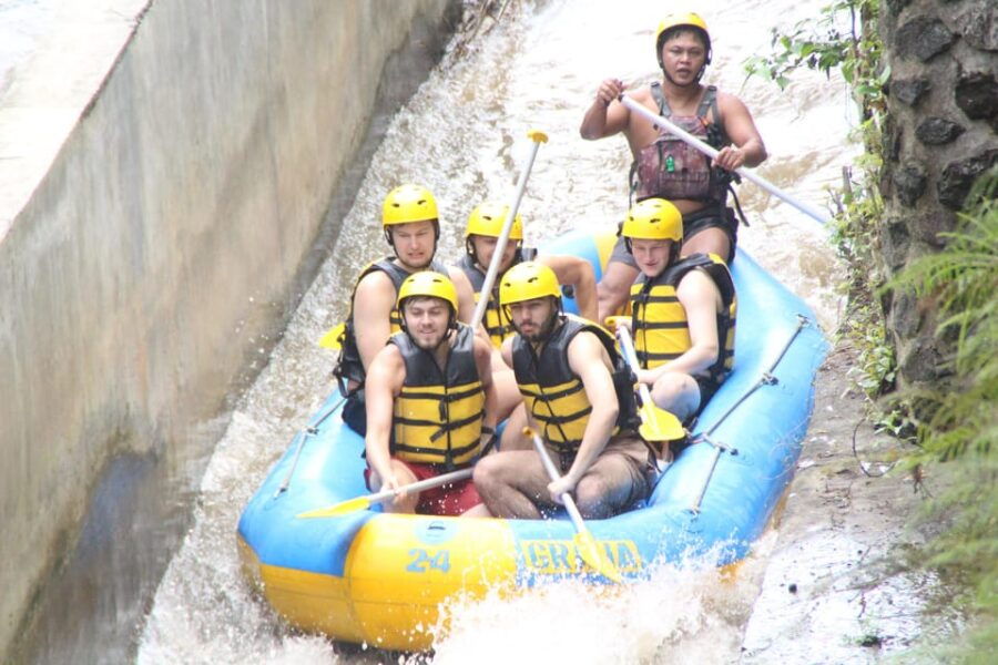 Bali : White Water Rafting & Jungle Swing – All Inclusive