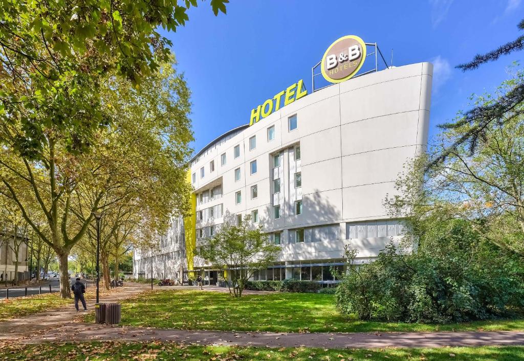 B&B Hotel Paris Malakoff Parc Des Expositions - Location and Accessibility