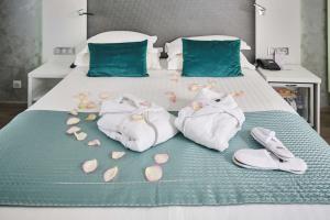 Best Western Plus Hotel Carlton Annecy - Location and Accessibility