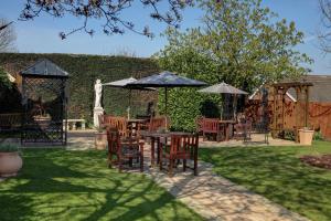 Best Western Premier Yew Lodge East Midlands Airport - Hotel Overview