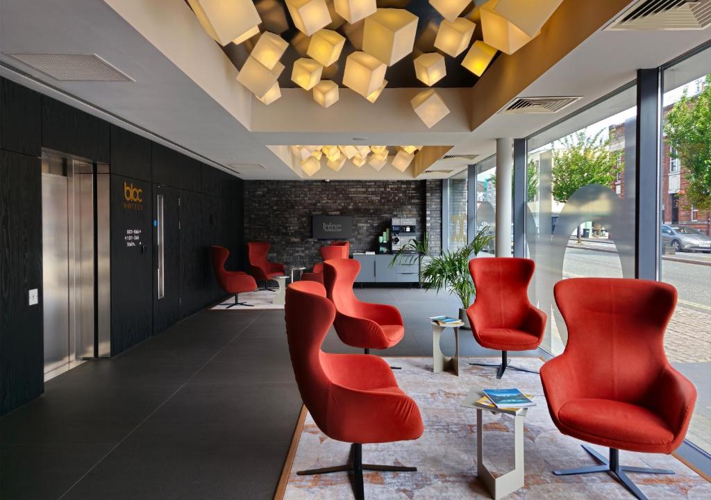 Bloc Hotel Birmingham - Location and Accessibility