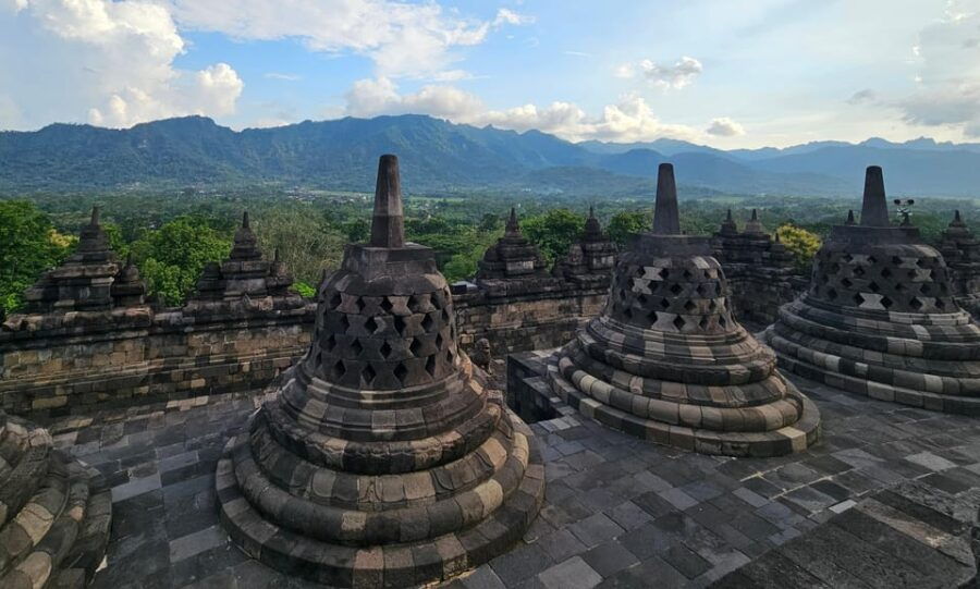 Borobudur Climb To The Top, Prambanan & Ramayana Ballet
