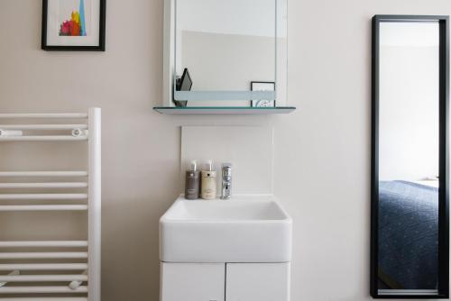 Borough High Street Rooms - Overview of Borough High Street Rooms